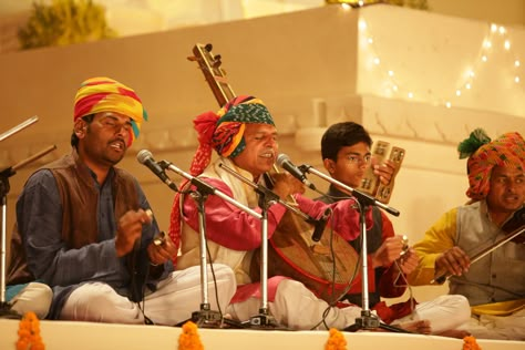 SINGING